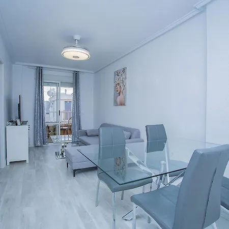 001 City Style - Alicante Holiday Apartament *