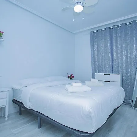 001 City Style - Alicante Holiday Apartamento *